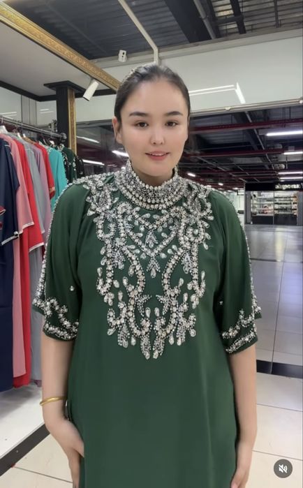 Вечерние платья, 56 размер