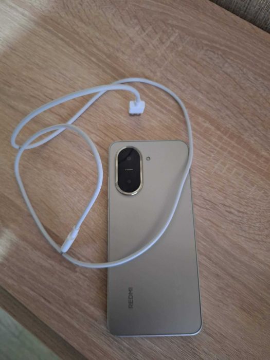 Xiaomi Redmi A5 + подарък