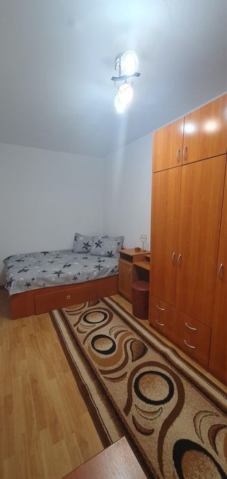 Inchiriez Apartament doua camere vis-a-vis Spitalul Militar