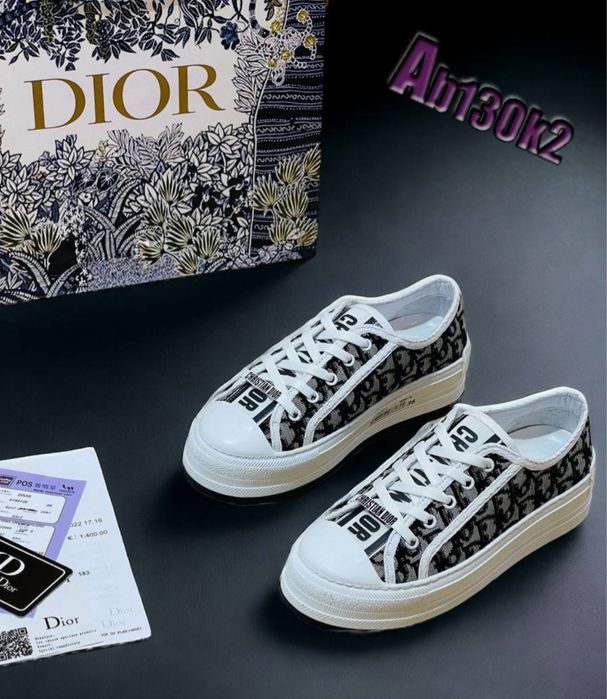 Adidasi/tenesi  piele