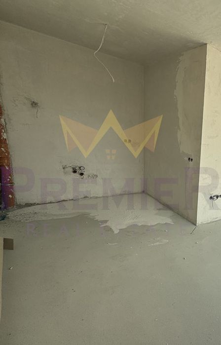 Продава се Тристаен апартамент в София, Младост 4 - 122 кв.м за 2492 €/кв.м - Снимка #1