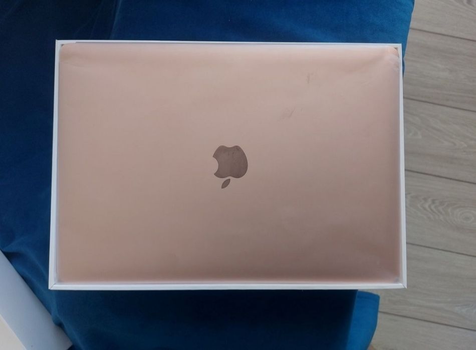 Macbook m1 2020 срочно
