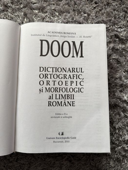 Vând DOOM (Dictionarul ortografic ortoepic morfologic al Limbii Romane