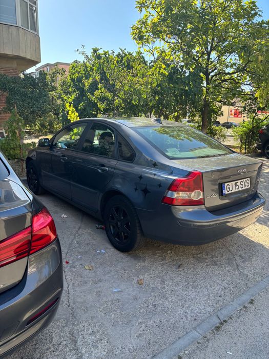 Volvo s40