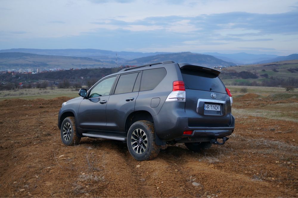 Toyota Land Cruiser J150 Prado