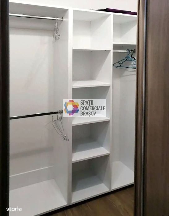 Apartament cu doua camere, zona Tractorul - Coresi, bloc tip vila, 71