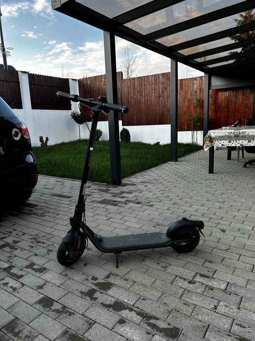 Vand trotineta electrica Ninebot KickscooterF2