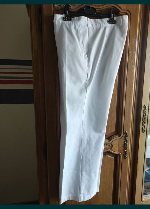 Pantaloni pentru medici și asistenți medicali