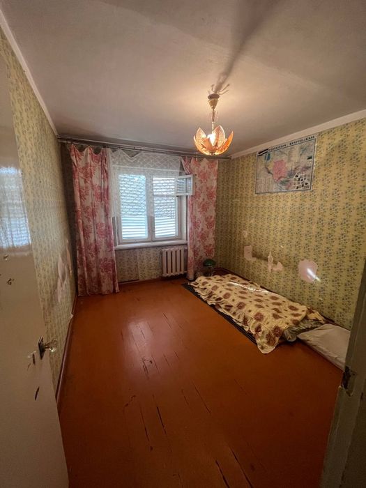 Продаю 4х ком кв Миробадский район,  улица Олтинкуль