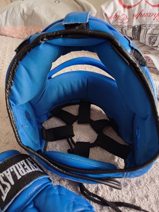 Кимоно, шлем, перчатки на мальчика 150-160