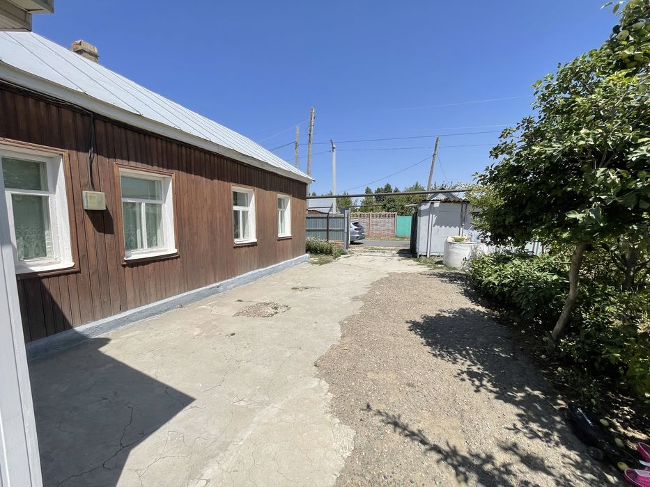 Продам дом с участком торг есть