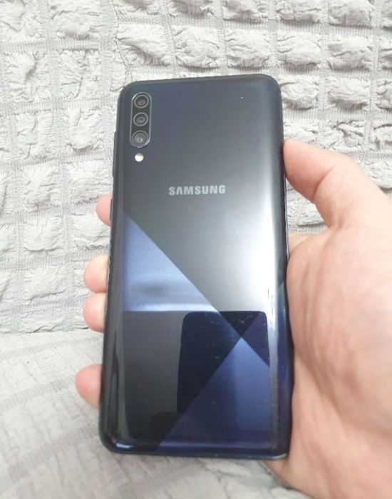 Srochna Sotiladi Samsung Galaxy A30s 4/64Gb Original Xolati yaxshi zor
