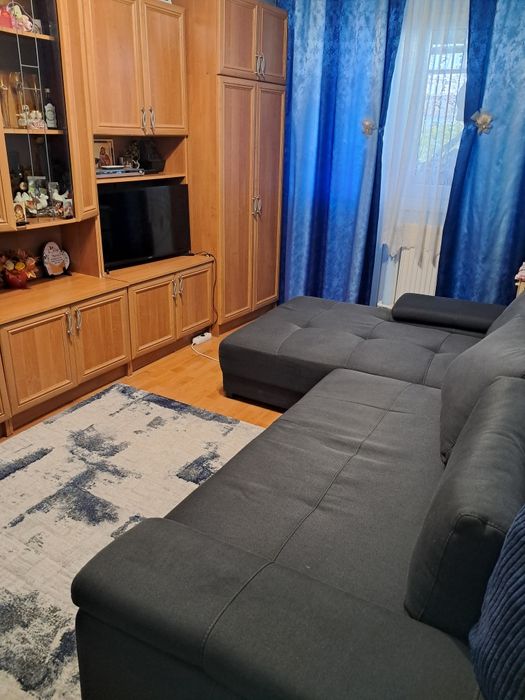 APARTAMENT de vânzare
