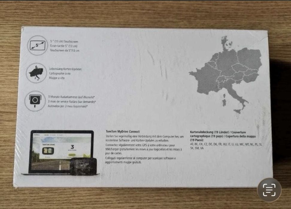 Sistem de navigatie GPS TomTom, diagonala 5", 16 GB