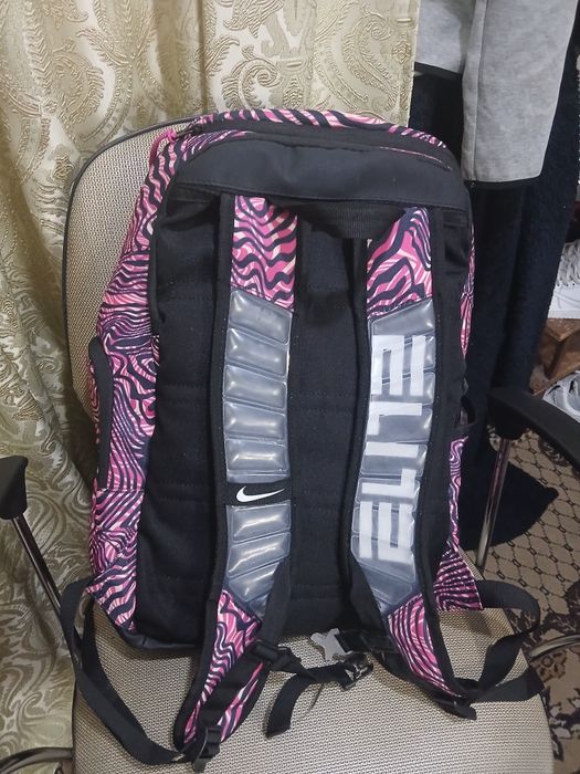 Продам рюкзак Nike Elite