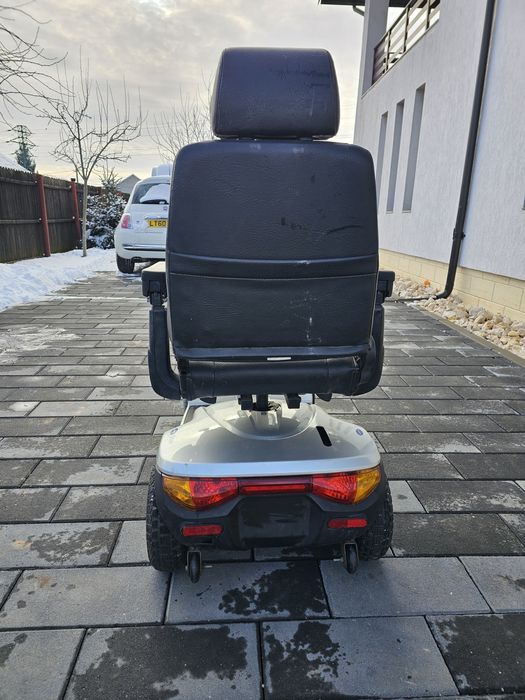 Scuter electric carut persoana cu dizabilitati  invocare