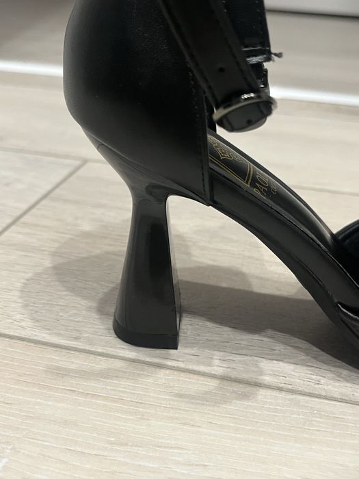 Черные туфли(36/37размер)