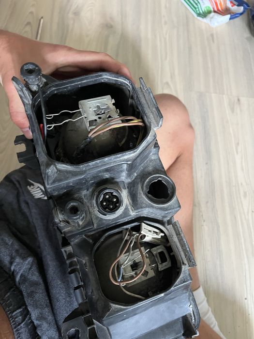 Faruri bmw e36 zkw cu lupa