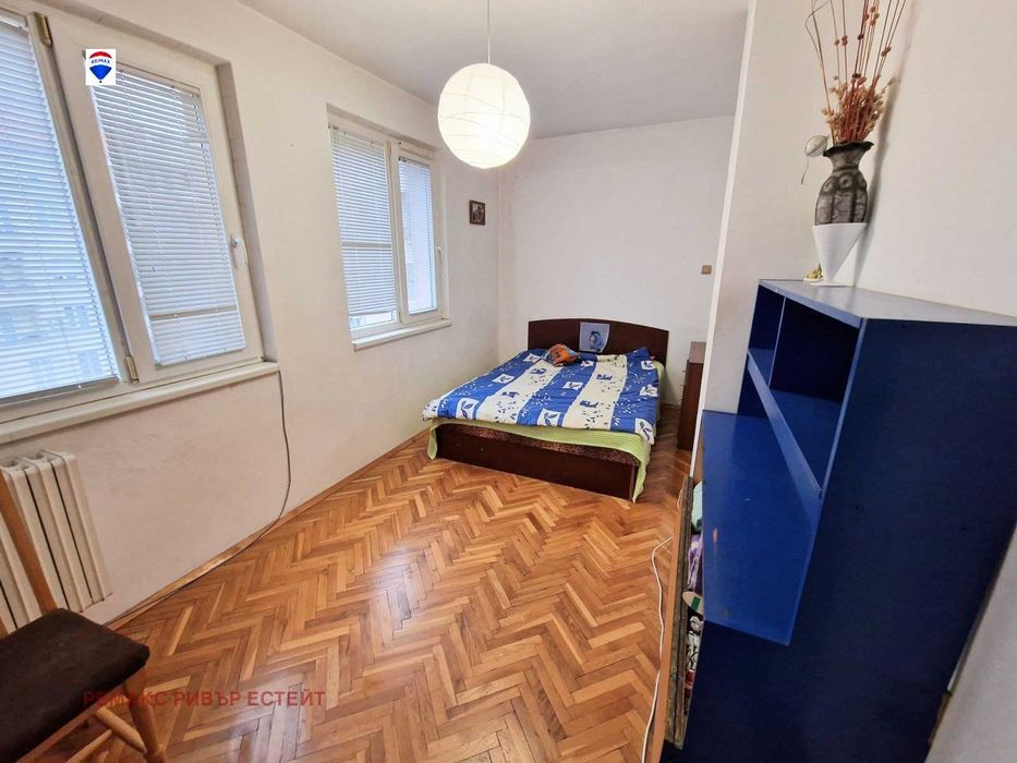 Дава се под наем Тристаен апартамент в Русе, Ялта - 95 кв.м за 408 € - Снимка #10