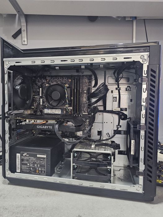 Unitate PC gaming Intel i5, 16 GB RAM, gtx 1660 super, ssd 512gb