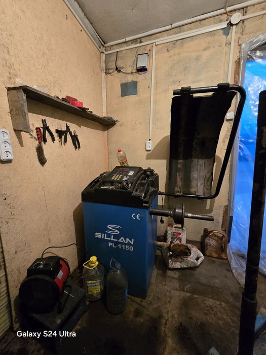 Продаётся Шиномантаж.