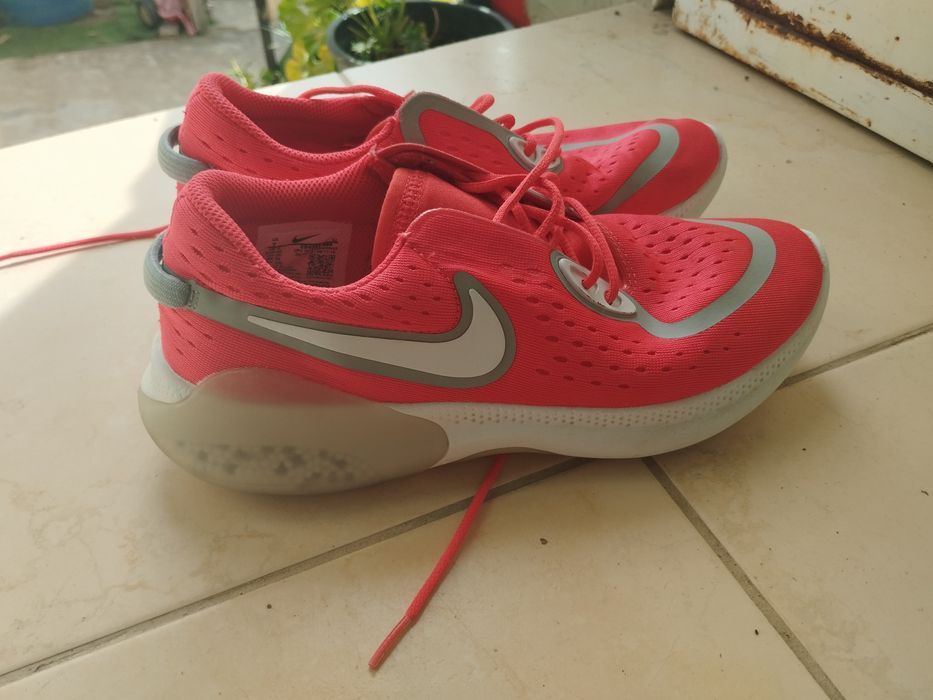 найк маратонки оригинални