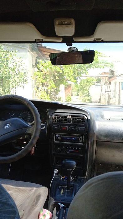 Автомобиль Nissan Primera