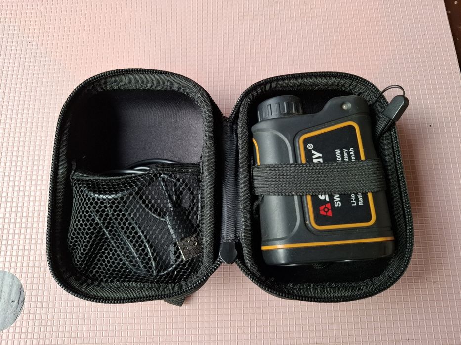 Vând telemetru 3-600m