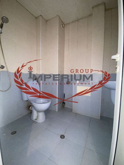 Дава се под наем Двустаен апартамент в Варна, Цветен квартал - 65 кв.м за 408 € - Снимка #9