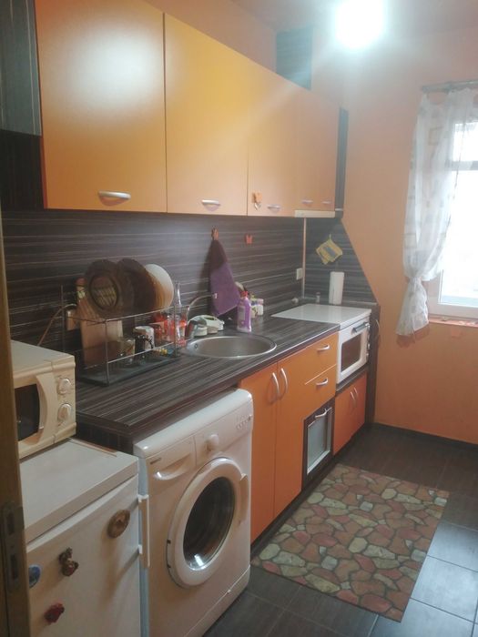 Продавам едностаен обзаведен апартамент