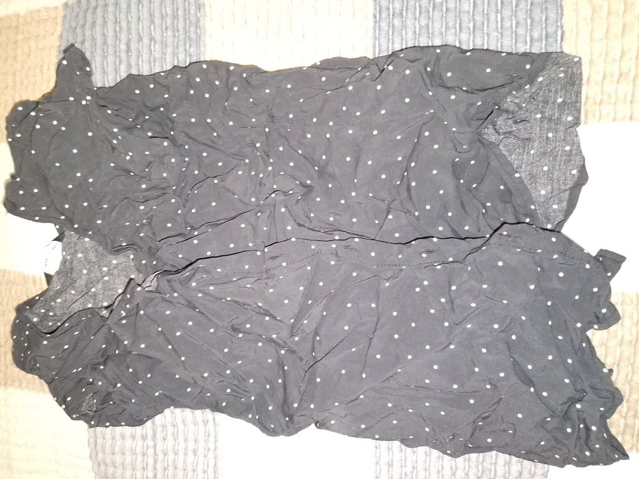 Продам два пакета вещей