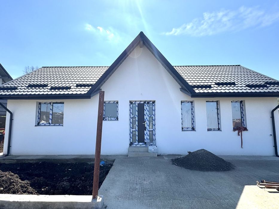 BECI! CANALIZARE! ASFALT! Casa 3 camere Bucium-Visan