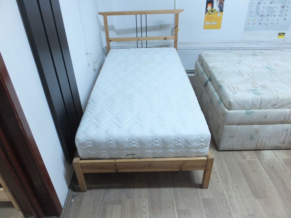 Superb pat lemn natur 90x190 pentru o persoana cu saltea premium