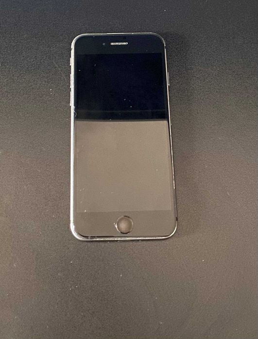 iPhone 8 Black 64 GB + Nokia TA1567 Dual Sim Card