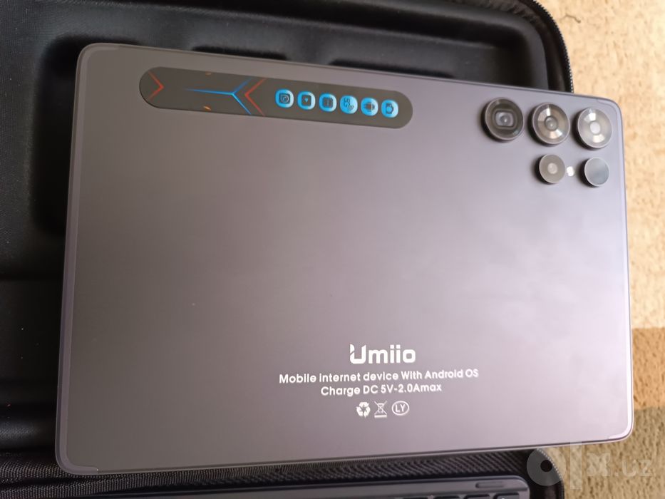 Планшет Umiio комплект
