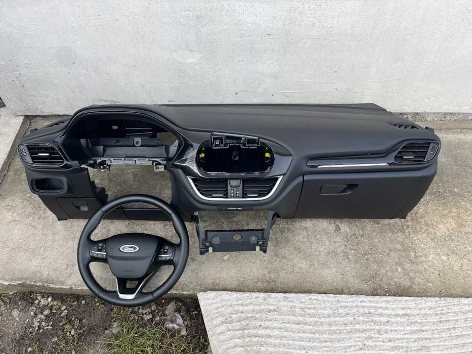 арматурно табло за Ford Fiesta MK 8