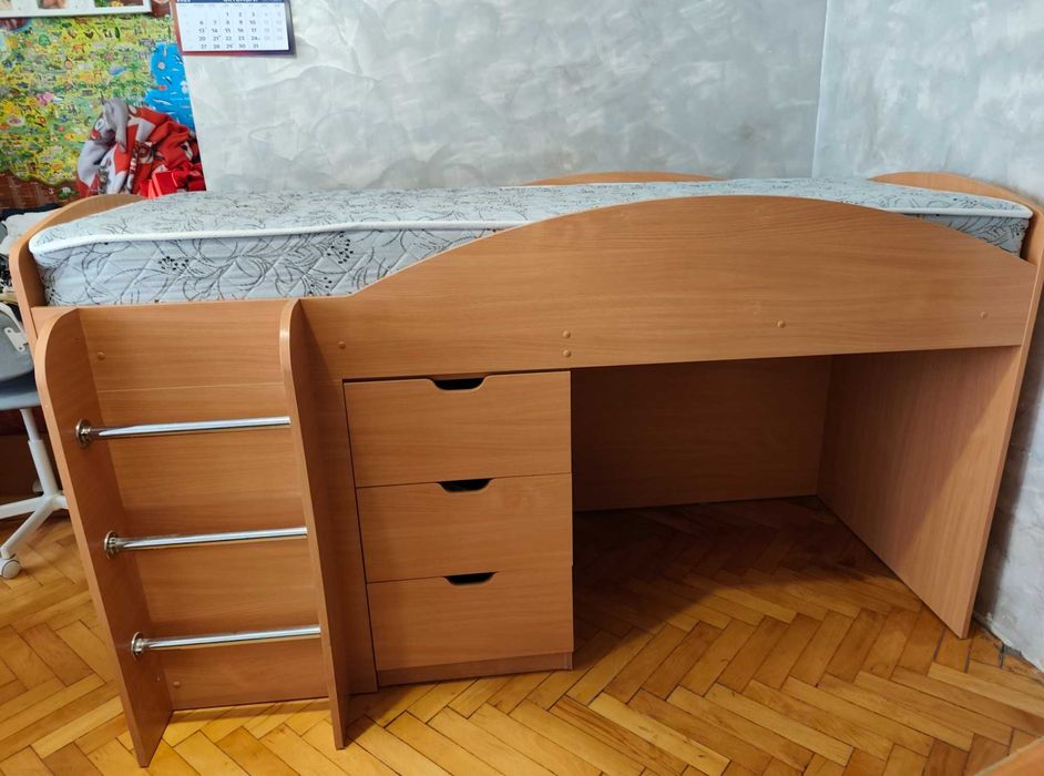 Двуетажно легло (детско)