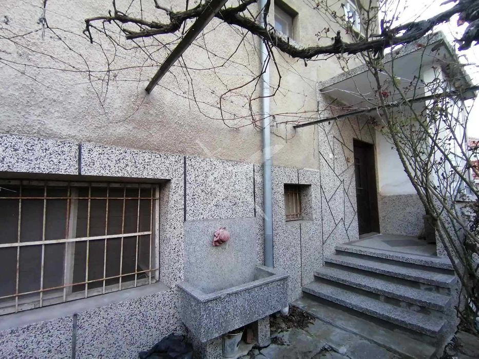 Продава се Къща в Карнобат - 100 кв.м за 940 €/кв.м - Снимка #10