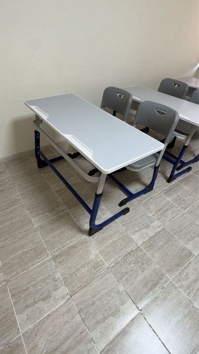 Комплект , парта и два стула
