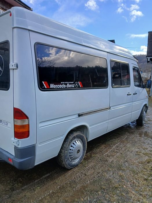 Prestări servici microbuz