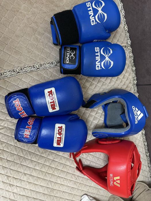 Шлема и перчатки боксерские