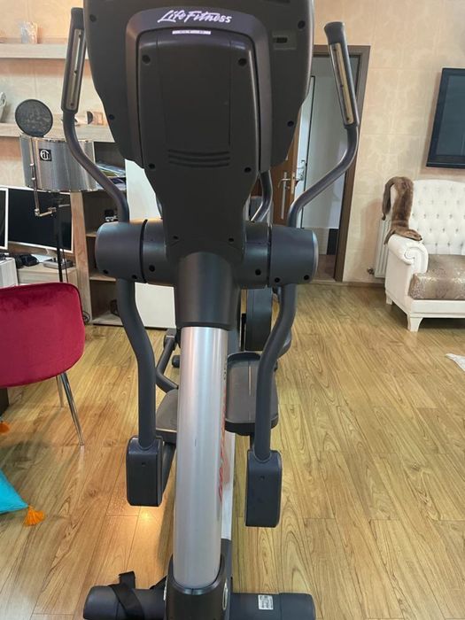 Life Fitness 95X – stare excelentă