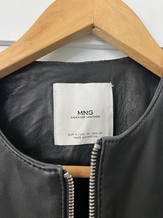 Кожаная куртка от Mango