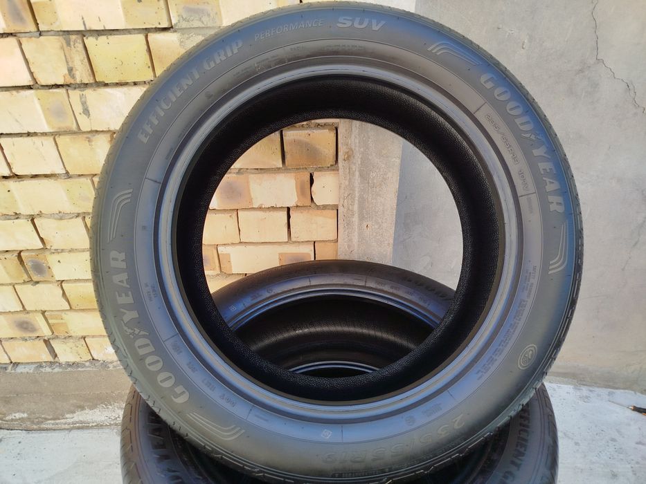 235 55 R19 Shina Good Year