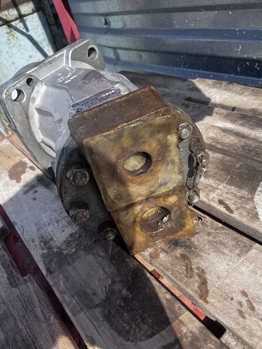 Продам Гидромотор