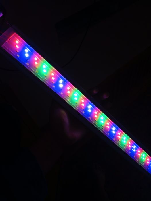 Akvarum chirogi YR-60LED