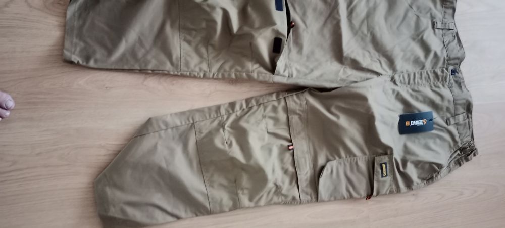 Продам мужские брюки джоггеры