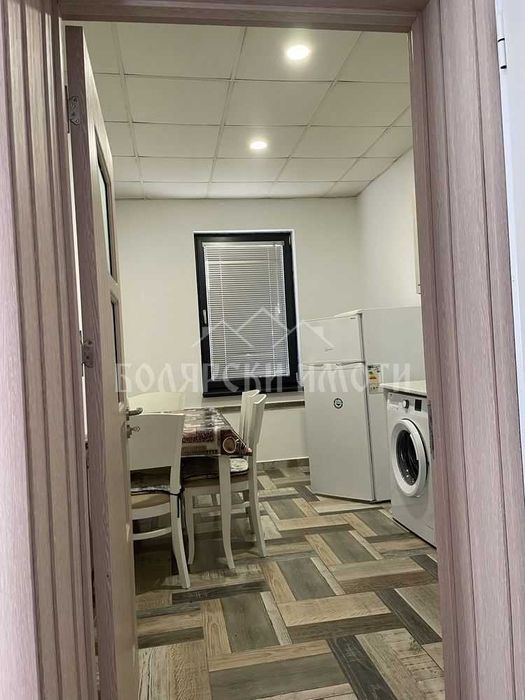 Дава се под наем Етаж от къща в Велико Търново, Акация - 75 кв.м за 459 € - Снимка #3