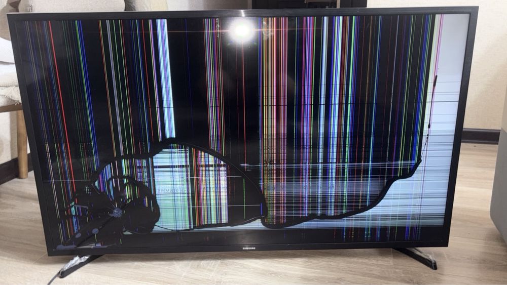 Телевизор Samsung на запчасти