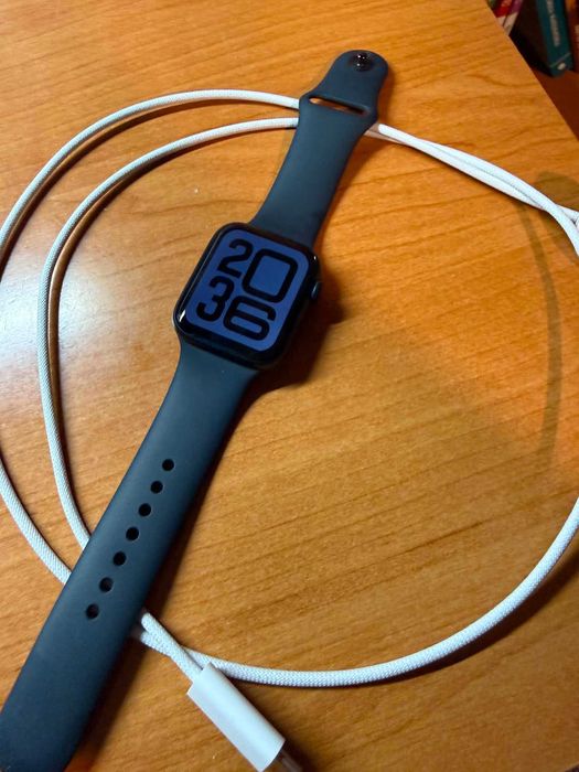 Смарт часовник Apple - Watch SE 3 Cellular, 44mm, S/M